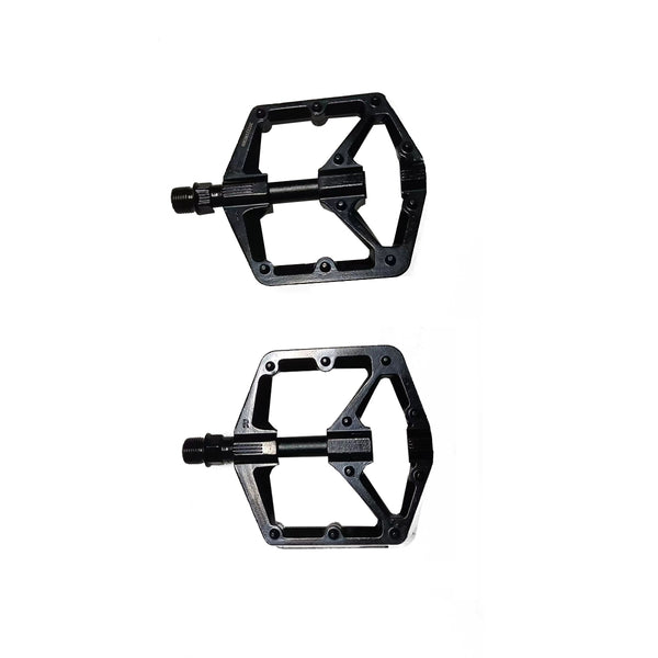Pair of EU-LANKELEISI electric bike pedals with black and silver design, compatible with LANKELEISI electric bicycles.